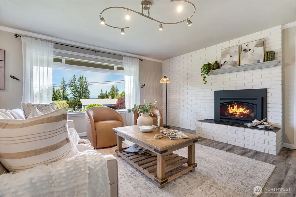 8802 41st Street W University Place WA 98466