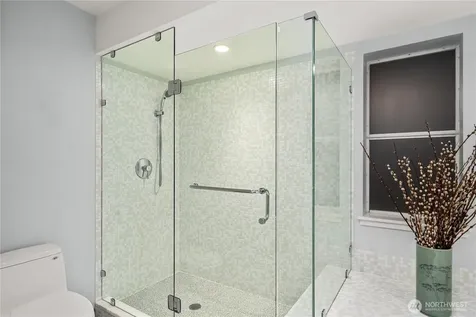 11122 NE 41st Drive Kirkland WA 98033