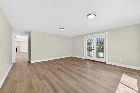 15015 111th Avenue Ct E Puyallup WA 98374