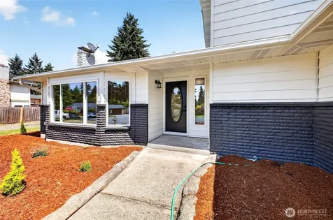 15015 111th Avenue Ct E Puyallup WA 98374