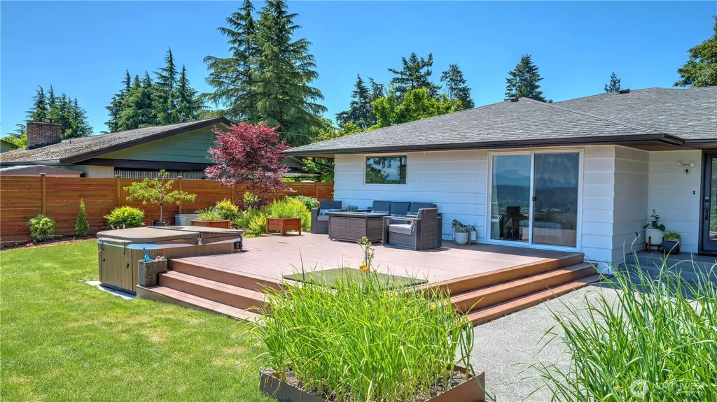 22010 34th Avenue S Seatac WA 98198