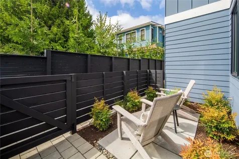 713 N 70th Street Seattle WA 98103