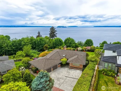 531 View Ridge Drive Everett WA 98203