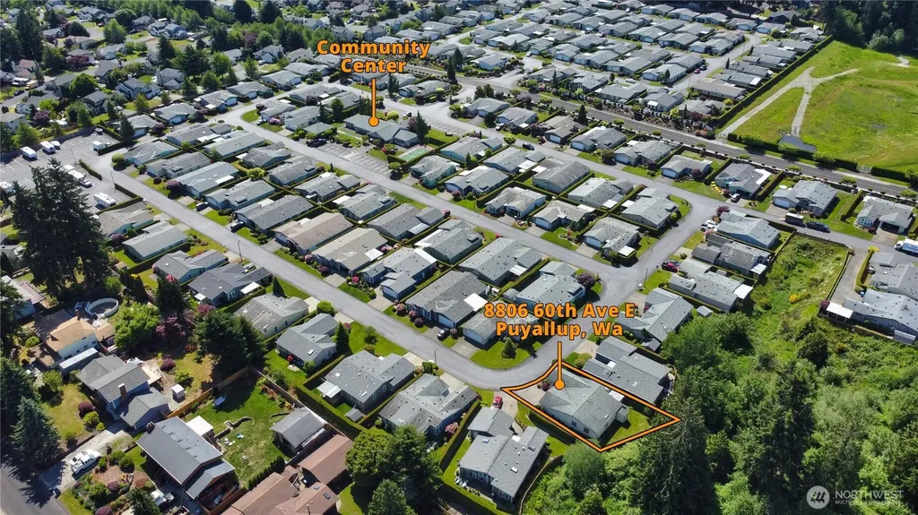 8806 60th Avenue E Puyallup WA 98371