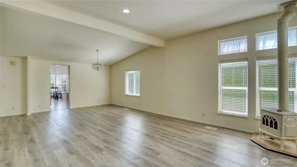 8806 60th Avenue E Puyallup WA 98371
