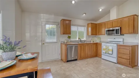 8806 60th Avenue E Puyallup WA 98371