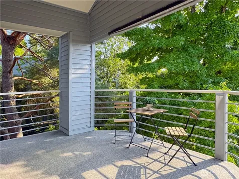 10834 NE 68th Street Kirkland WA 98033
