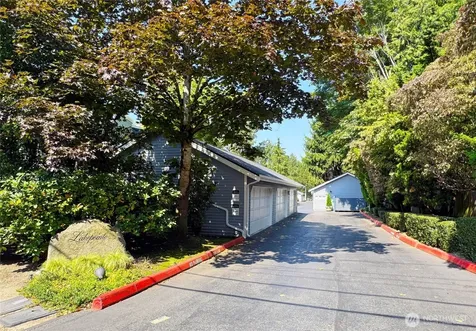 10834 NE 68th Street Kirkland WA 98033