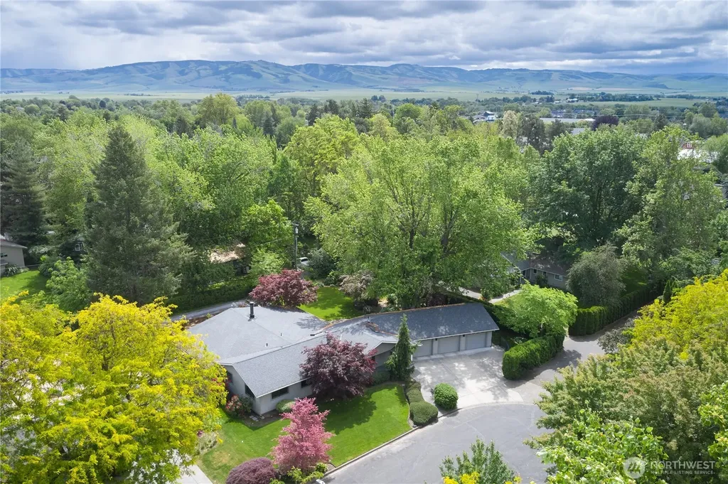 1985 Hilbrooke Drive Walla Walla WA 99362