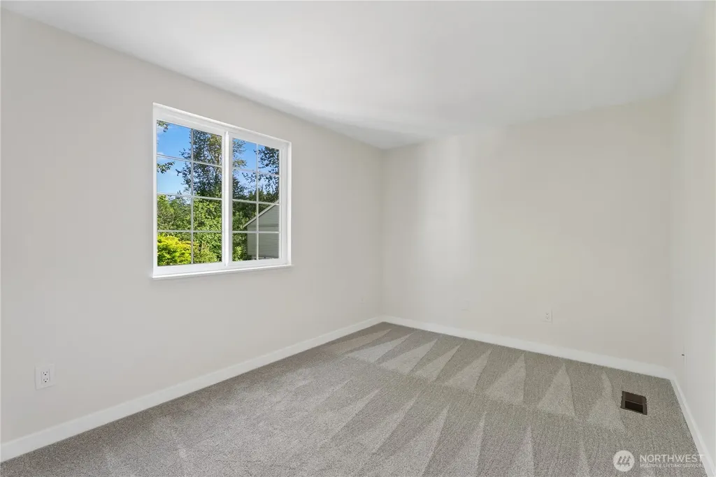 231 145th Place SE Bellevue WA 98007