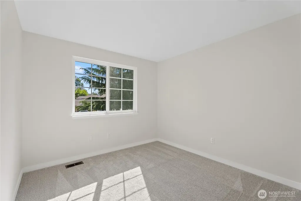 231 145th Place SE Bellevue WA 98007
