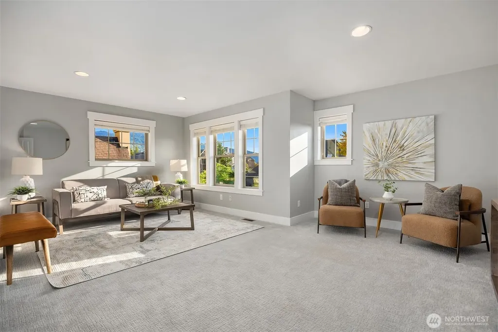2989 NE Davis Loop Issaquah WA 98029