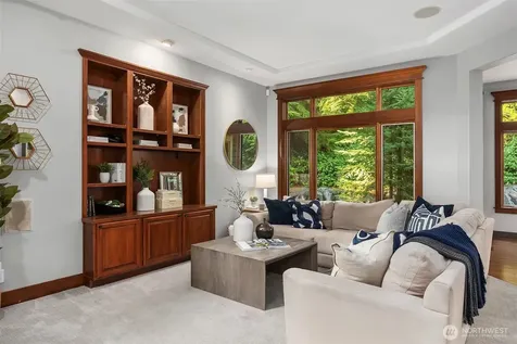 2989 NE Davis Loop Issaquah WA 98029