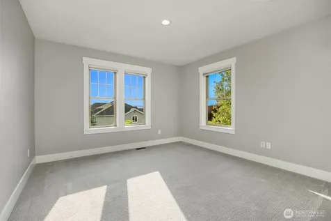 2989 NE Davis Loop Issaquah WA 98029