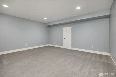 2989 NE Davis Loop Issaquah WA 98029