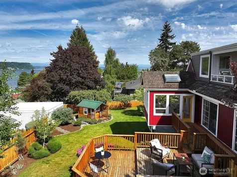 428 2nd Street Langley WA 98260