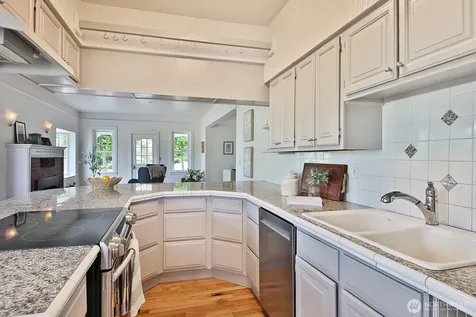 428 2nd Street Langley WA 98260