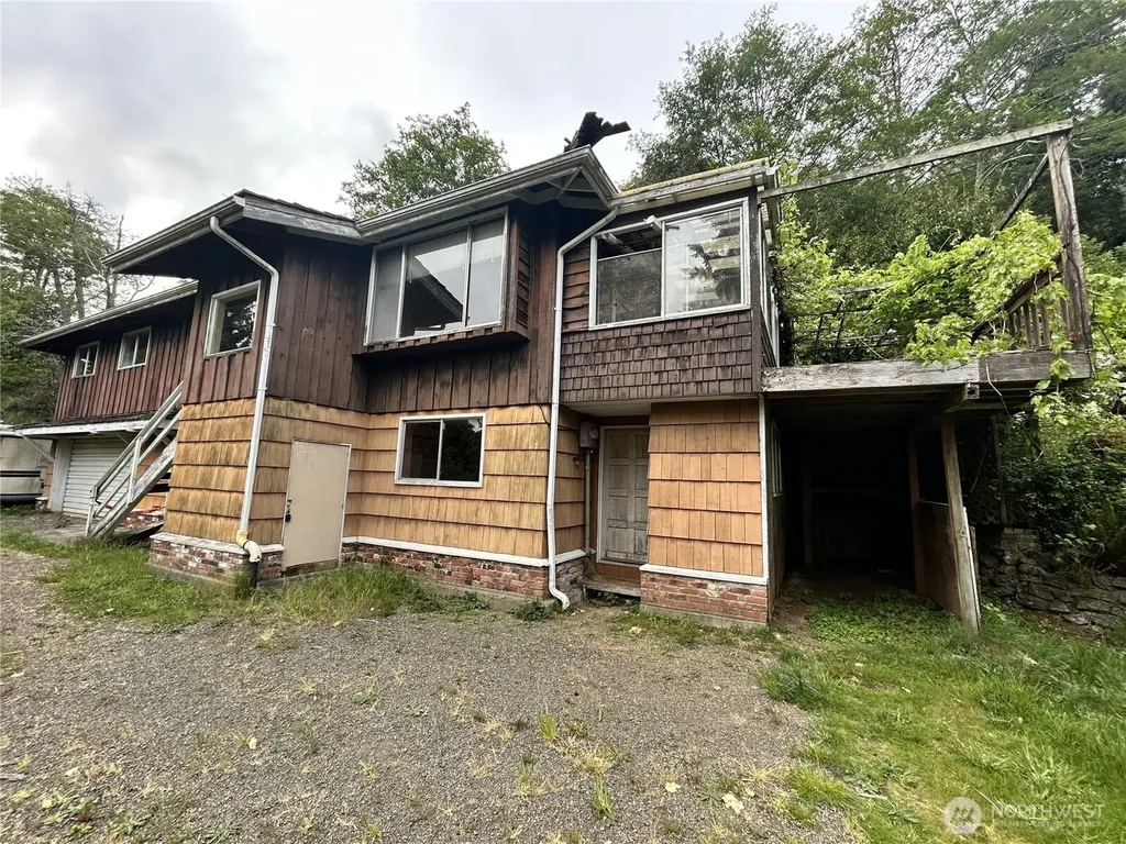 415 Adams Street Hoquiam WA 98550