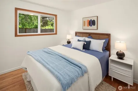 9712 SE 41st Mercer Island WA 98040