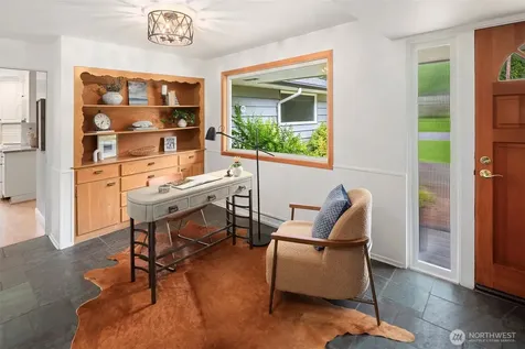 9712 SE 41st Mercer Island WA 98040