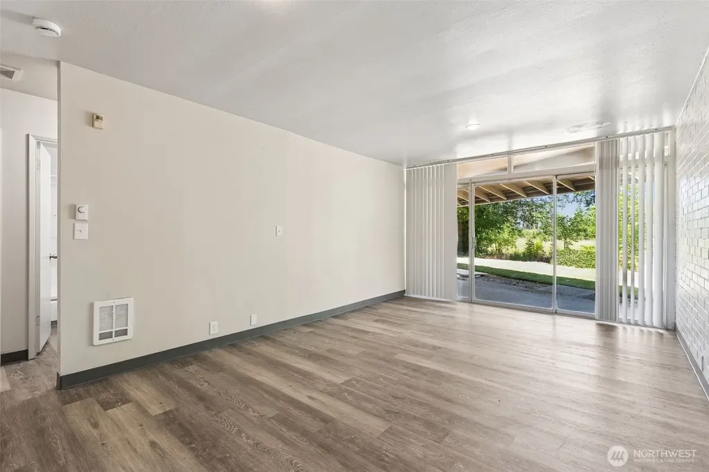 12413 Bridgeport Way SW Lakewood WA 98499