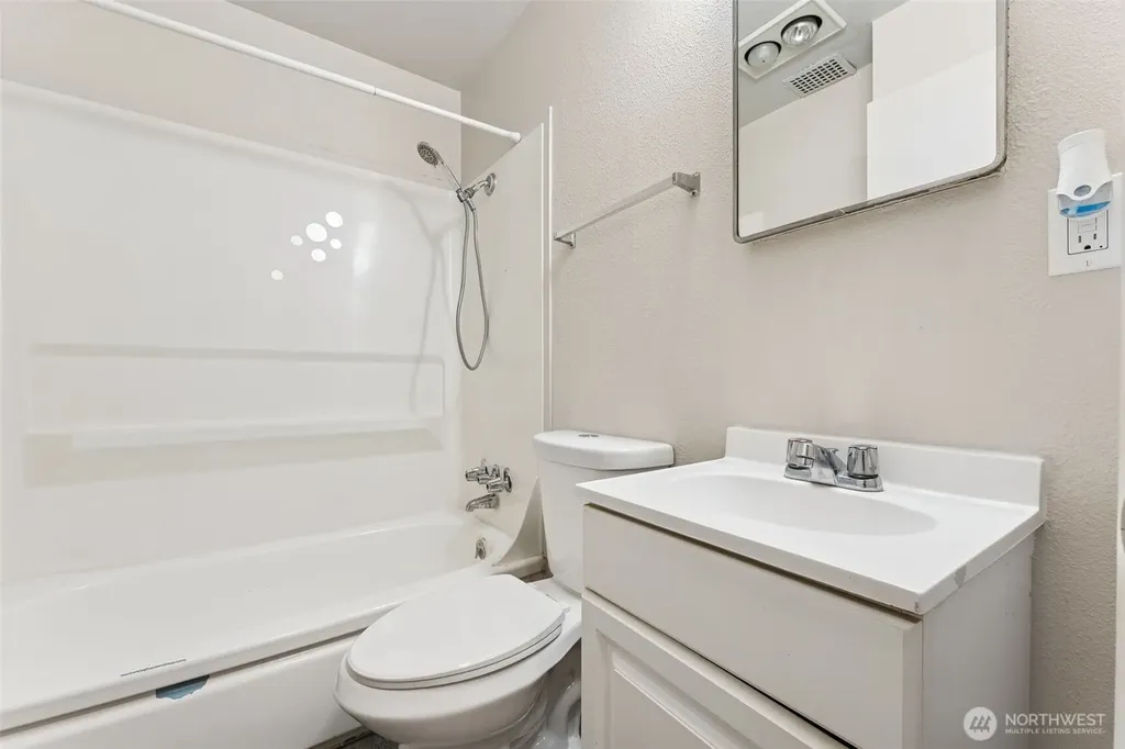12413 Bridgeport Way SW Lakewood WA 98499