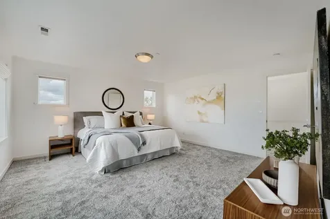 7426 S 114th Street Seattle WA 98178