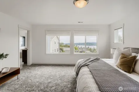 7426 S 114th Street Seattle WA 98178
