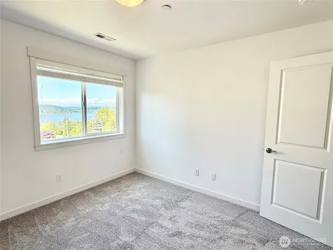 7426 S 114th Street Seattle WA 98178