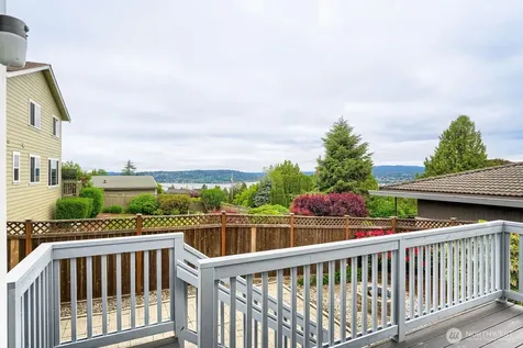 7426 S 114th Street Seattle WA 98178