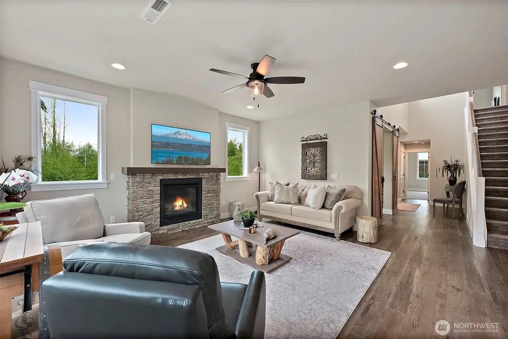 18581 Alpita Court NE Poulsbo WA 98370