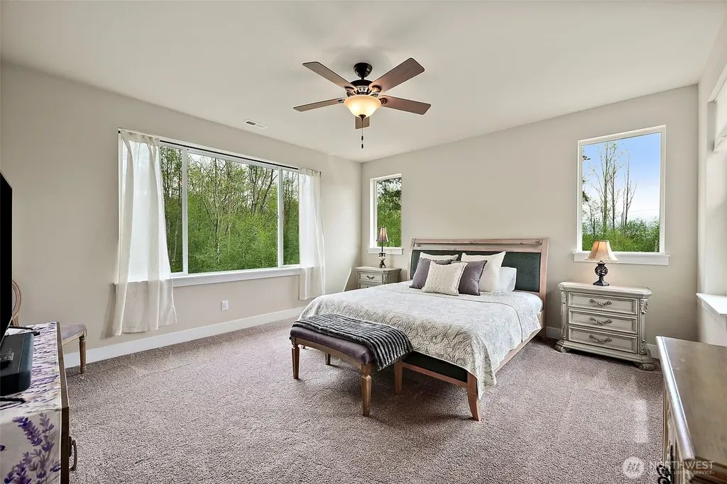 18581 Alpita Court NE Poulsbo WA 98370