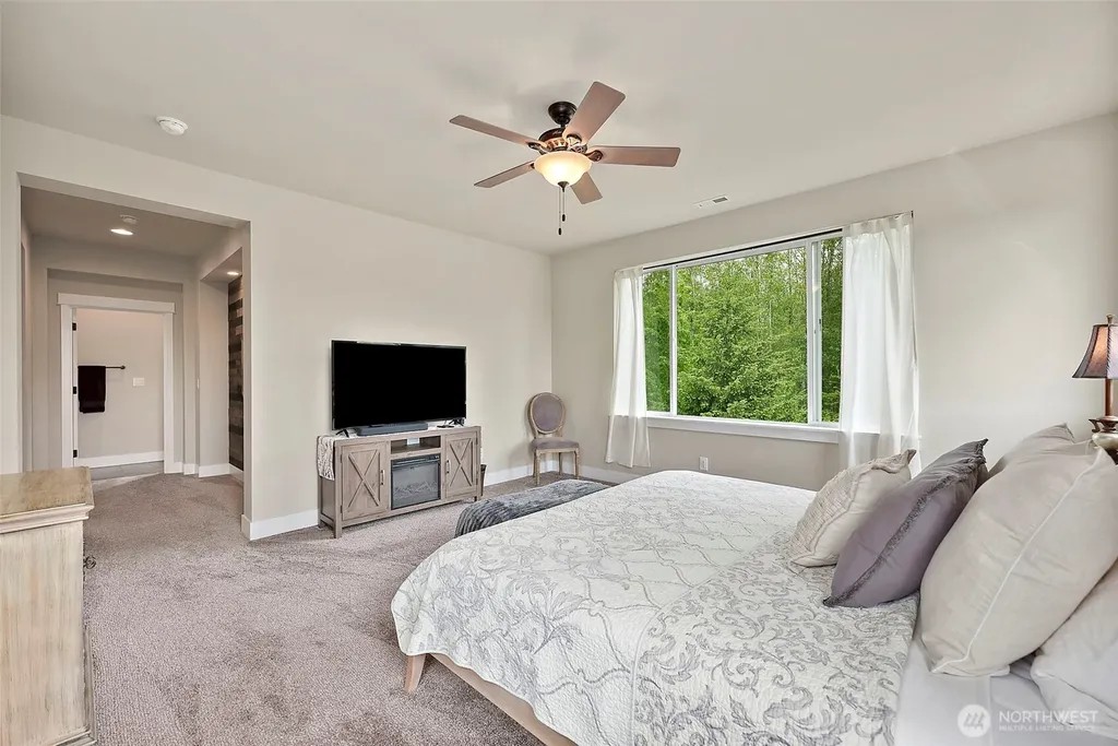 18581 Alpita Court NE Poulsbo WA 98370
