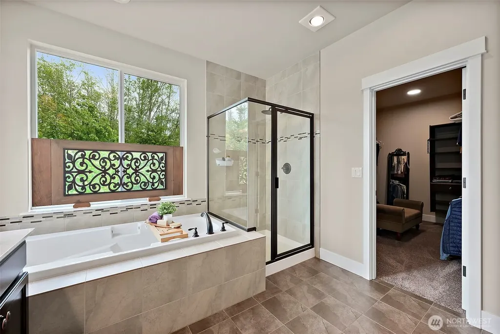 18581 Alpita Court NE Poulsbo WA 98370