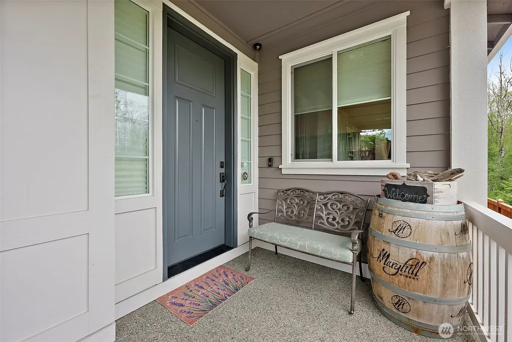 18581 Alpita Court NE Poulsbo WA 98370