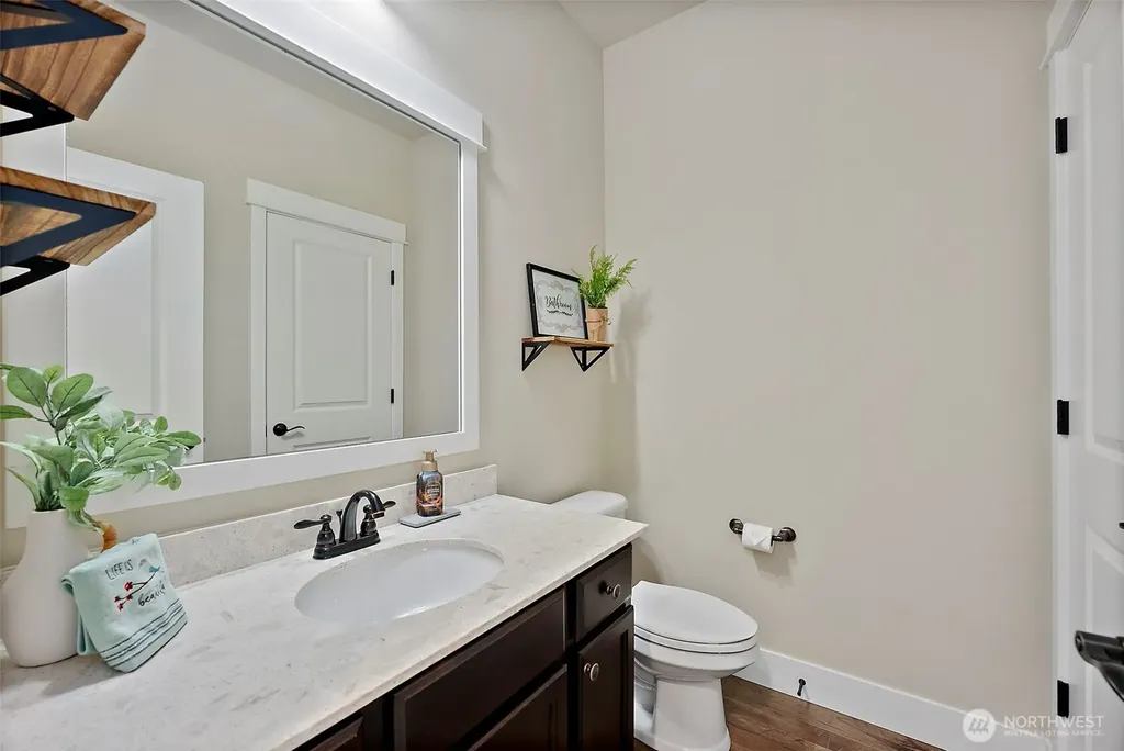 18581 Alpita Court NE Poulsbo WA 98370