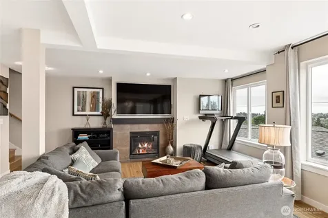 4318 Greenwood Avenue N Seattle WA 98103