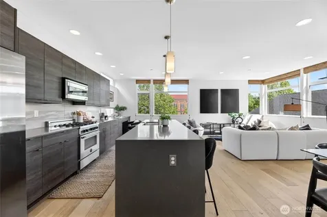 4153 California Avenue SW Seattle WA 98116