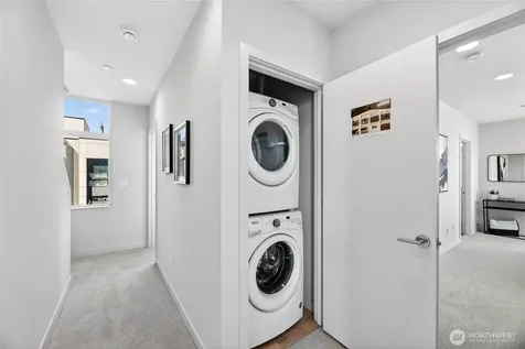 4153 California Avenue SW Seattle WA 98116