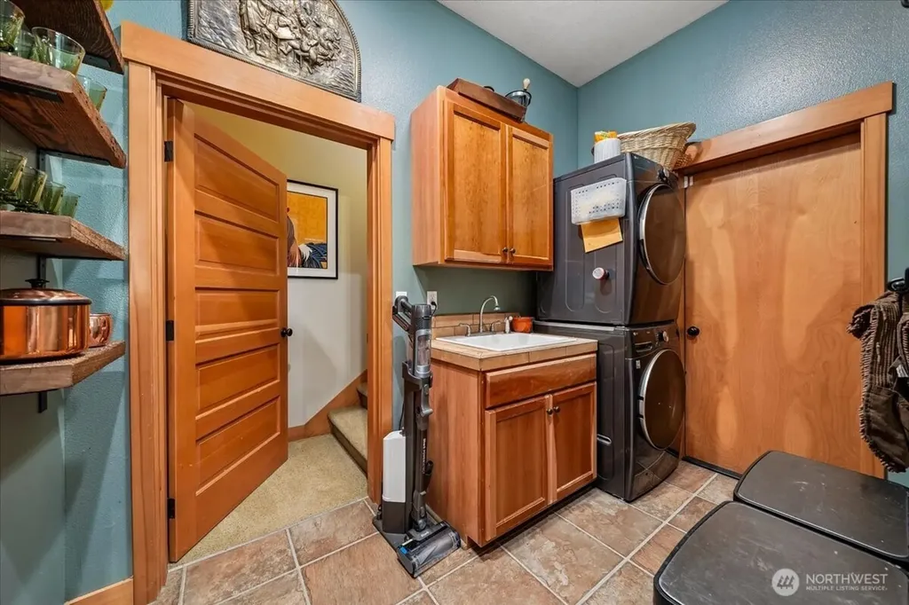 10507 Pioneer Drive Anderson Island WA 98303