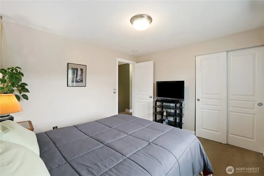 1203 Blue Jay Avenue SW Orting WA 98360
