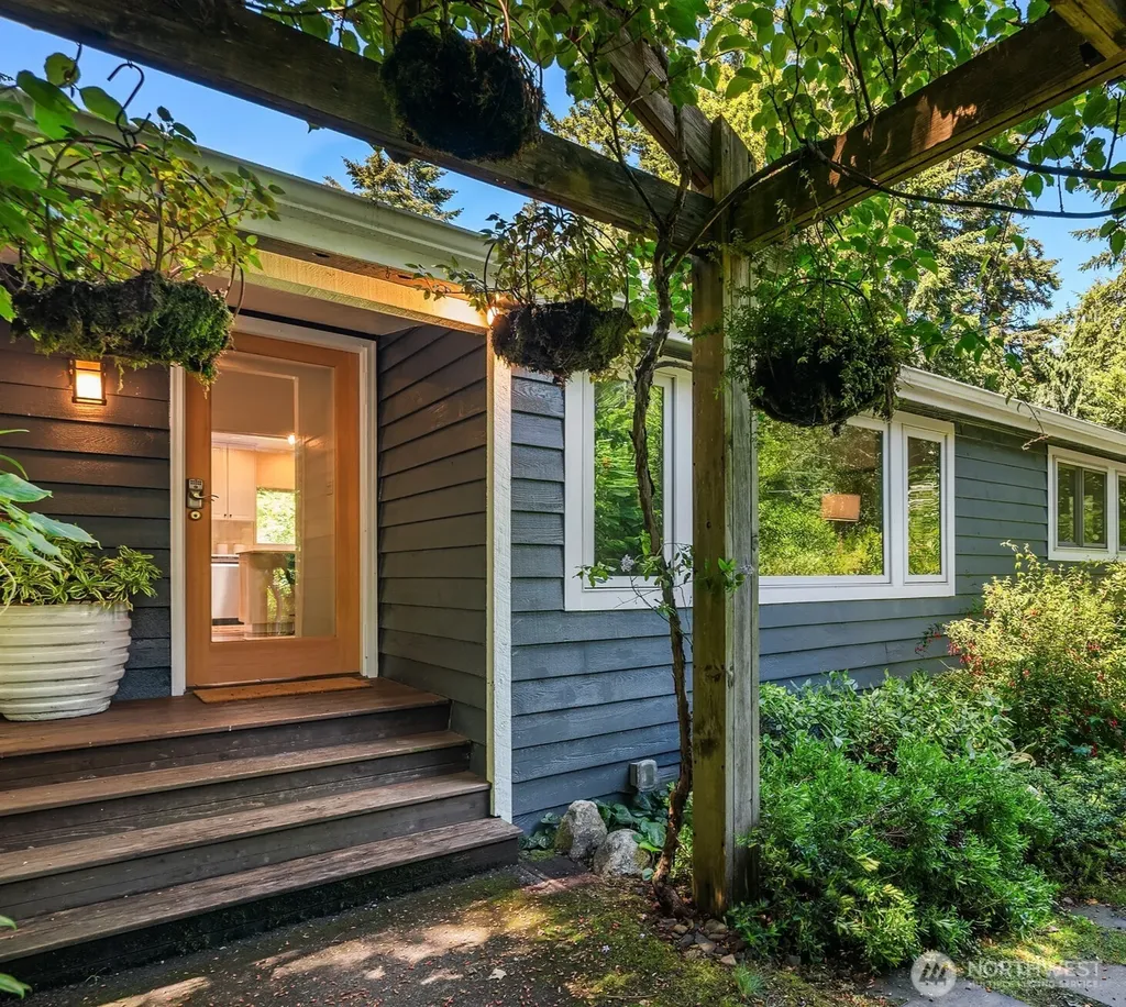 12032 Vashon Highway SW Vashon WA 98070