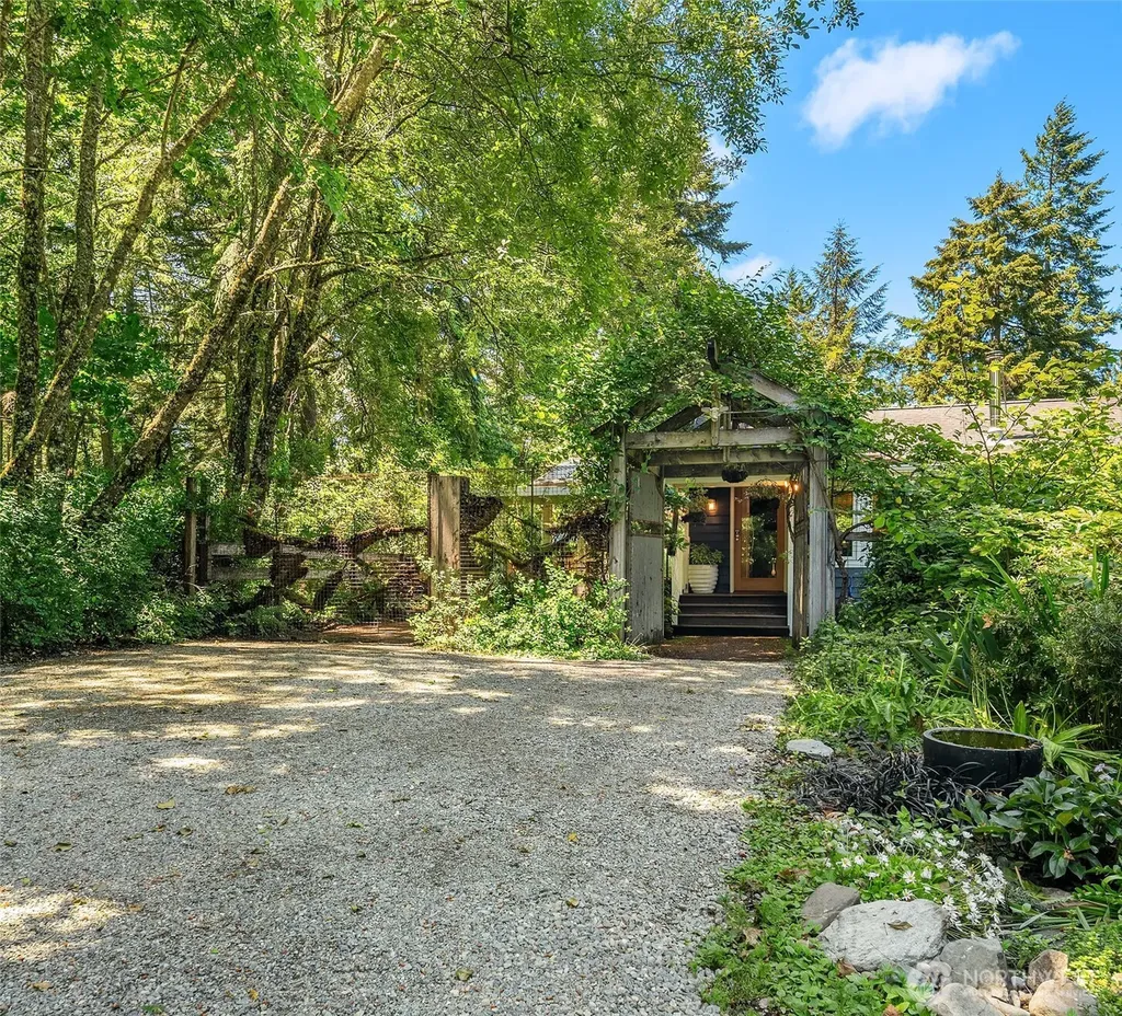 12032 Vashon Highway SW Vashon WA 98070