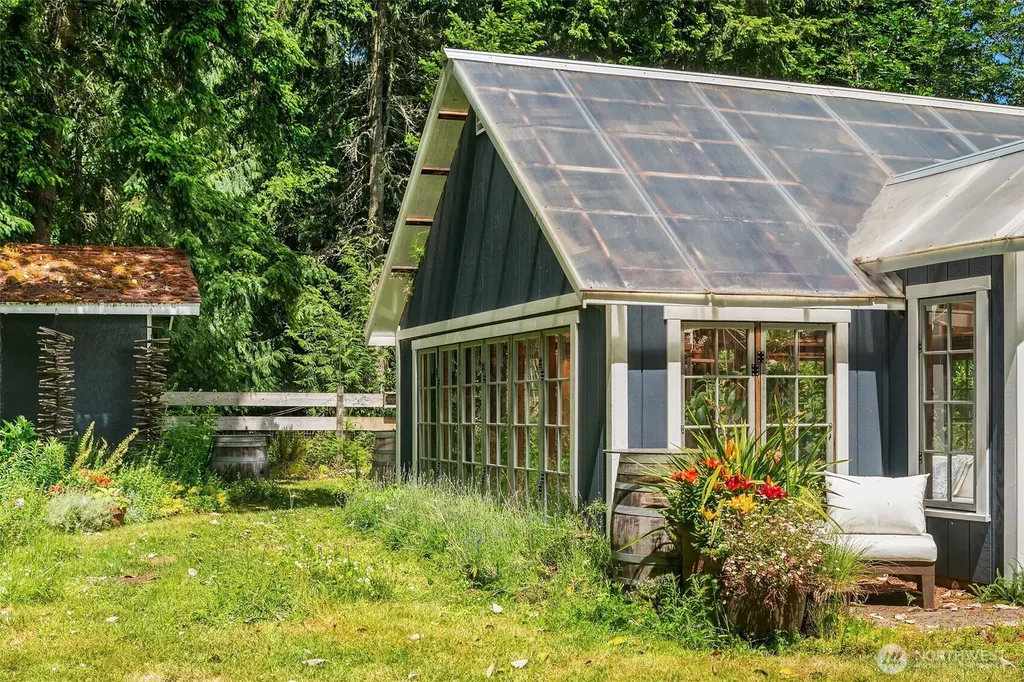 12032 Vashon Highway SW Vashon WA 98070