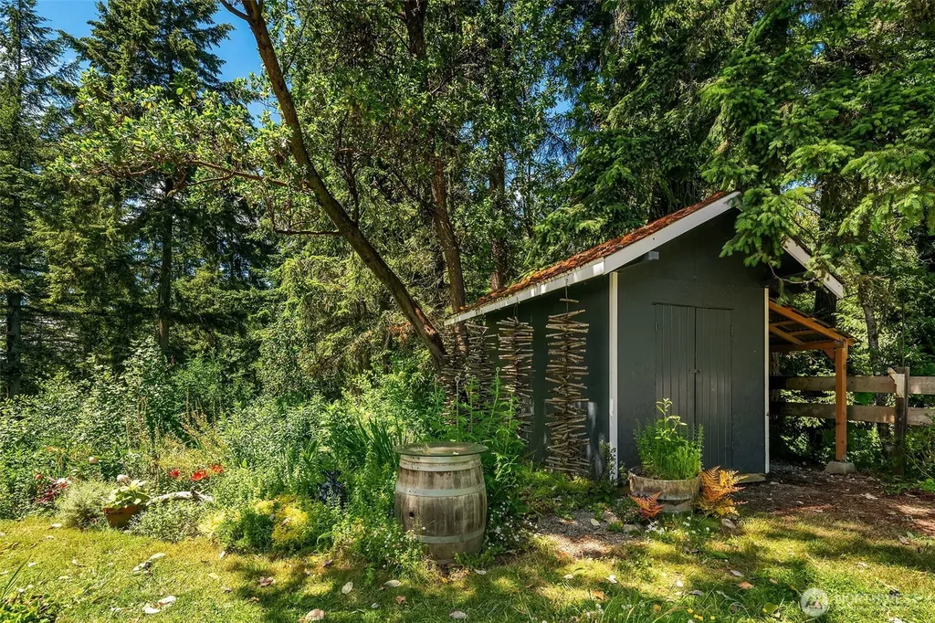 12032 Vashon Highway SW Vashon WA 98070
