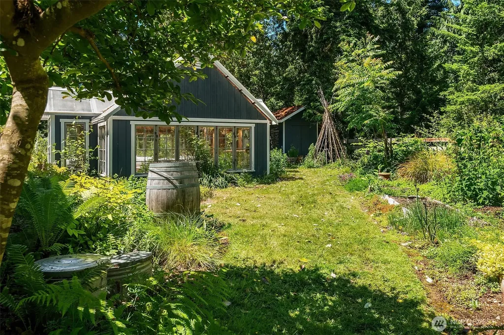 12032 Vashon Highway SW Vashon WA 98070