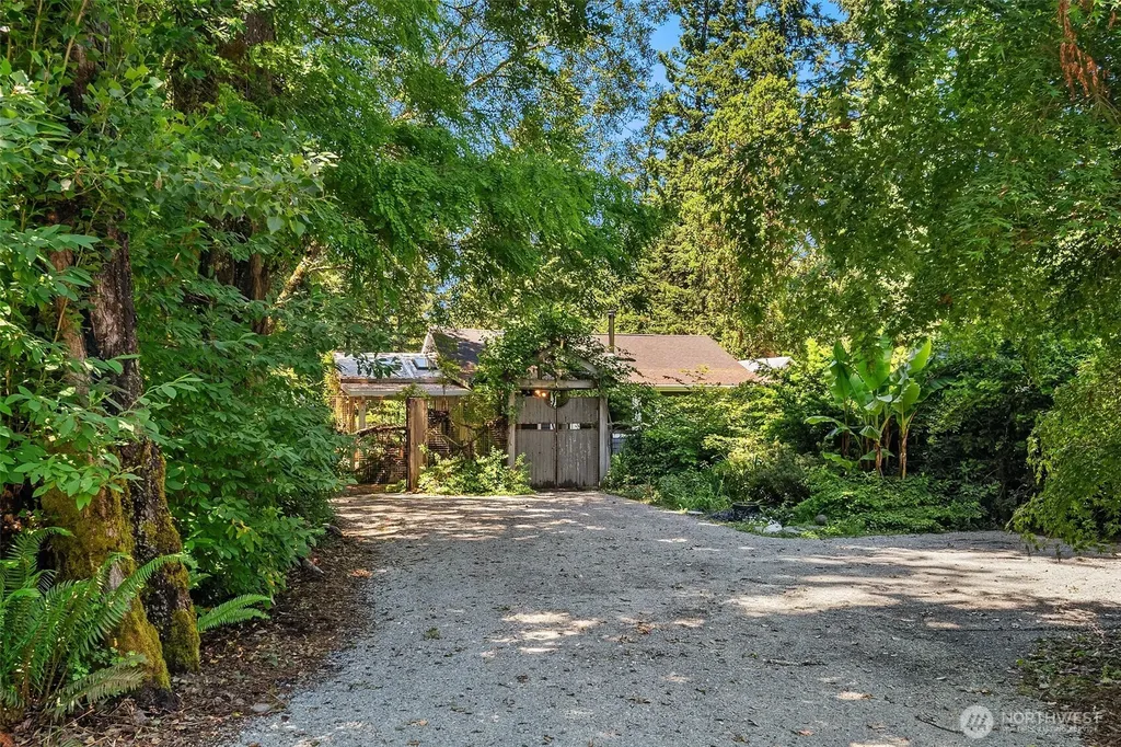 12032 Vashon Highway SW Vashon WA 98070