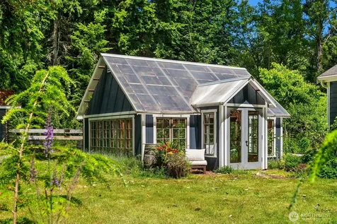 12032 Vashon Highway SW Vashon WA 98070