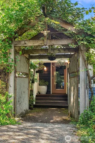 12032 Vashon Highway SW Vashon WA 98070