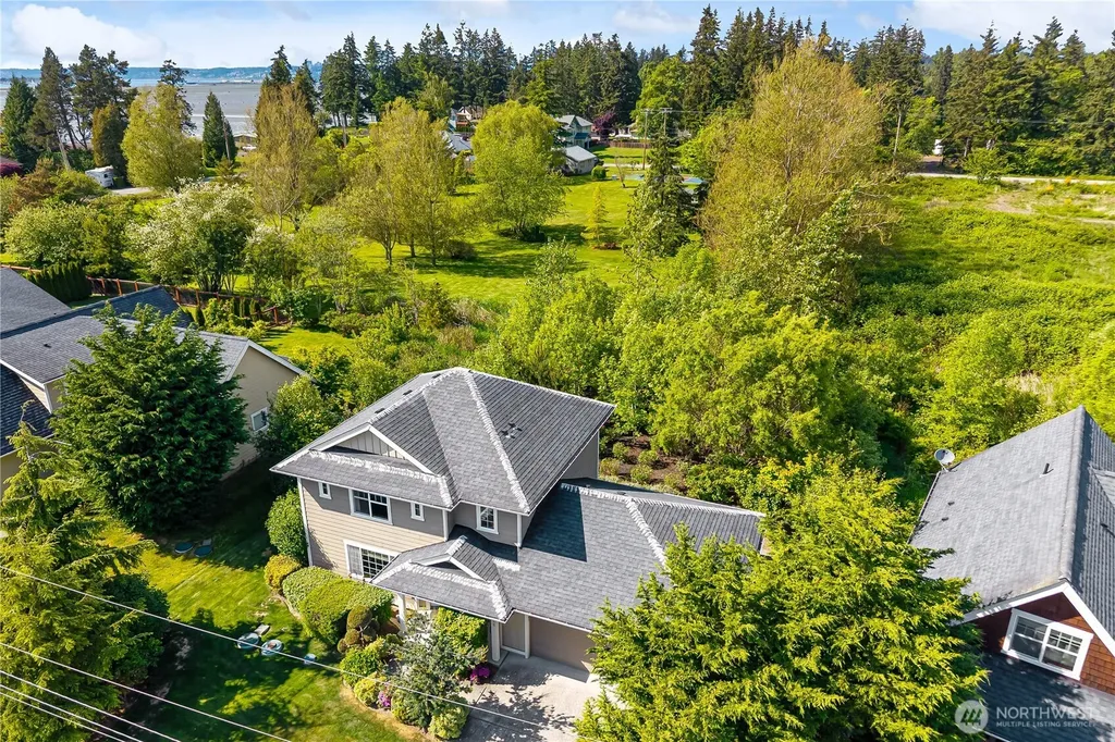4610 Elmwood Drive Blaine WA 98230